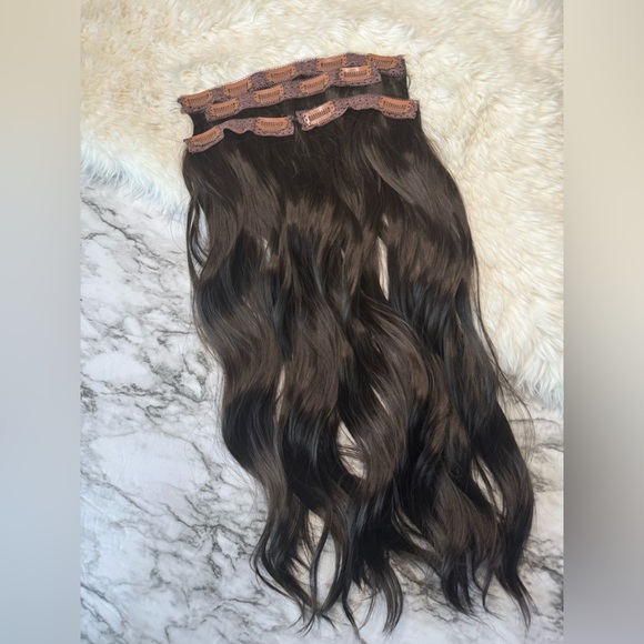Human hair blend Luxurious Dark Brown Wavy Clip in Hair Extension - Picture 2 of 10